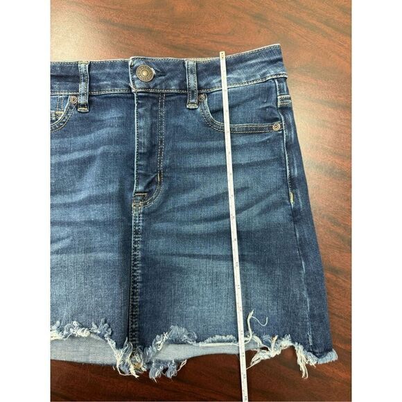 American Eagle Next Level Stretch Hi-Rise Denim Mini Skirt Size 4 - Picture 8 of 9